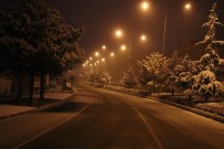 Nevşehir'e Mevsimin İlk Karı Yağdı