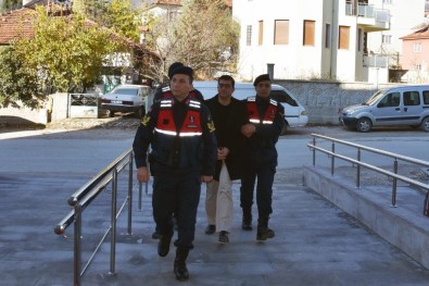 Burdur'da FETÖ/PDY Operasyonunda 1 Tutuklama