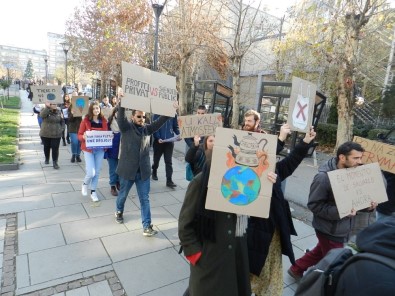 Kosova'da İklim Değişikliği Protestosu