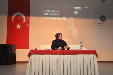 Leyla Şahin Usta NEÜ'de Gençlerle Buluştu