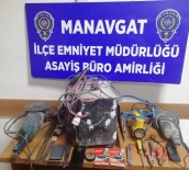 KAYNAK MAKİNESİ - Antalya'da 3 Hırsızlık Şüphelisi Tutuklandı