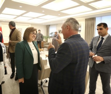 Başkan Şahin, Vatandaşları Halk Gününde Ağırladı