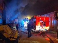 KÖPEK - İnegöl'de Ahşap Fabrikasında Yangın