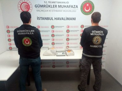 İstanbul Havalimanı'nda 1 Buçuk Milyonluk Kokain Operasyonu