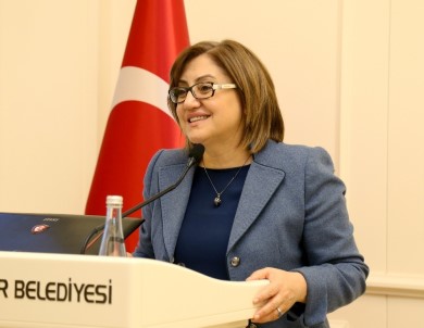 Şahin, Geleceğin Mucitlerine Sertifikalarını Verdi