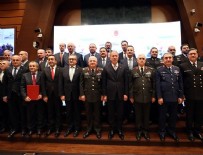 KUVVET KOMUTANLARI - Türk savunma sanayisinin en büyük ihracatı için imzalar atıldı