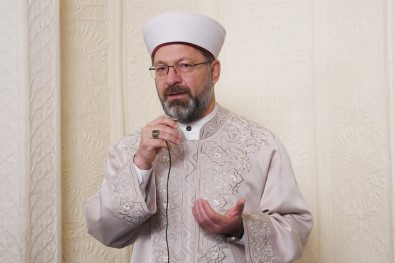 Diyanet İşleri Başkanı Erbaş Sabah Namazında Ankaralılarla Bir Araya Geldi