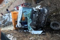 KAMYON ŞOFÖRÜ - Hafriyat Kamyonu Köprüden Düştü Açıklaması 1 Ölü