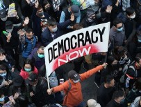 İNSAN HAKLARı - Hong Kong'da demokrasi yanlısı yürüyüşe binlerce kişi katıldı