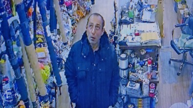 Ceren'in Katilinin 'Zıpkın' Çalma Çabaları Kamerada