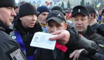 DEVLET BAŞKANI - Eski Ukrayna Devlet Başkanı Poroşenko'ya Yumurtalı Saldırı