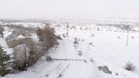 KONACıK - Kar Direkleri Devirdi, Köy Ve Mezralar Elektriksiz Kaldı