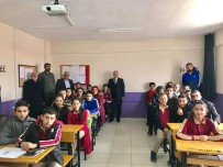 MURAT DURU - Kaymakam Duru Soysallı'lı Öğrencilerle Söyleşi Yaptı