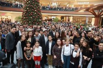 SİNAN ÇALIŞKANOĞLU - Mahsun Kırmızıgül'ün Aşk Filmine İzmir'de Muhteşem Gala