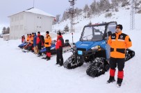 KURTARMA TATBİKATI - Bolu'da Kar Ve Tipi Altında JAK Ve JÖAK'tan Kurtarma Tatbikatı