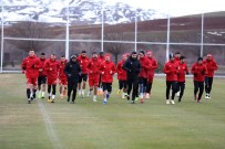 ÖZER HURMACı - Demir Grup Sivasspor, Kasımpaşa Maçına Hazır