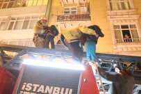 ÖMER HAYYAM - İstanbul'da Bina Yangınında Can Pazarı Açıklaması 11 Kişi Kurtarıldı