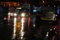 İstanbul'da Fırtına Etkili Oluyor