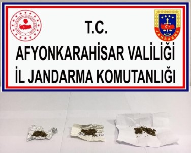Jandarma Uyuşturucu Satışına Geçit Vermiyor