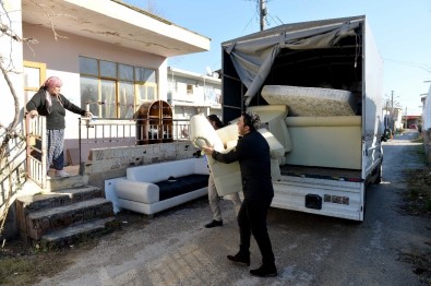 Muratpaşa'dan Görmeyen Gözlerle Çöp Toplayan Yaşlı Adama Yardım Eli