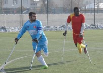 AMPUTE FUTBOL - Futbol Aşkı İçin Geldiği Kayseri'de İlahi Aşkı Buldu