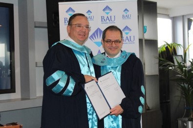 Ünlü Kardiyoloji Uzmanı Bruce Murphy Açıklaması '2050 Yılında Dünyada Şimdikinden Daha Çok Yaşlı İnsan Olacak'