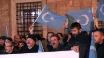 CUMA NAMAZI - Bursa'da Çin'in Doğu Türkistan'daki Zulmü Protesto Edildi