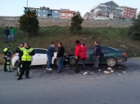 İki Otomobil Kafa Kafaya Çarpıştı Açıklaması 4 Yaralı