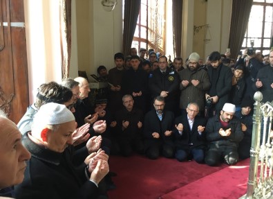 Sultan 2'Nci Abdülhamid Han Ölümünün 101'İnci Yılında Kabri Başında Anıldı