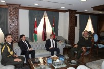ORGENERAL - Ürdün Büyükelçisi Murat Karagöz, Ürdün Genelkurmay Başkanı Freihat'ı Ziyaret Etti