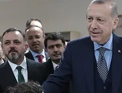 Cumhurbaşkanı Erdoğan'dan Ankara'ya metrobüs müjdesi