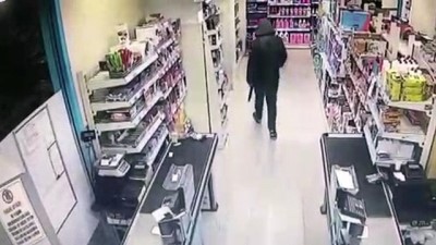 Marketteki Soygun Güvenlik Kamerasına Yansıdı