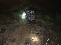 KAVAKKÖY - Otomobil Nehre Uçtu Açıklaması 2 Ölü, 2 Yaralı