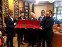 Bahçeli'ye Osmanlı Kılıcı