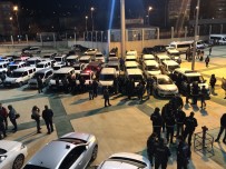 ÖZEL HAREKAT POLİSLERİ - Bursa'da 100'Ün Üzerinde Torbacı Gözaltına Alındı