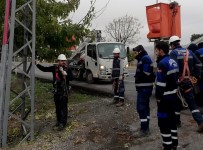 ONARIM ÇALIŞMASI - Dicle Elektrik Çalışanlarına Sahada İSG Eğitimi