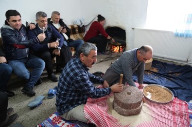 Geçmişi Yüzyıllara Dayanan Geleneksel Yemek 'Kavut'