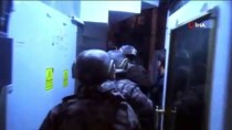 ÖZEL HAREKET - İstanbul'da Özel Harekat Destekli Fuhuş Operasyonu Açıklaması 20 Gözaltı