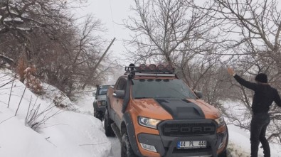 Off Road Ekibi Karda Zor Anlar Yaşadı