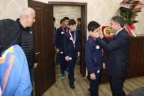 BADMINTON - Ağrı Erkek Badminton Takımı Yarı Finalde