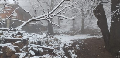 Balıkesir'in Yüksek Kesimlerinde Kar Yağışı Etkili Oluyor