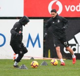 NEVZAT DEMİR - Beşiktaş, Sağanak Yağmur Altında Çalıştı