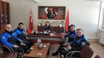 TOPLUM DESTEKLI POLISLIK - Hakkari Polisi Okul Ziyaretlerini Sürdürüyor