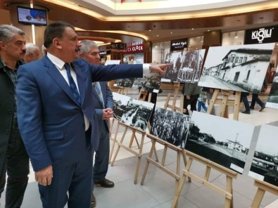Malatya Park'ta Atatürk Sergisi Açıldı