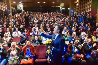 Mustafa Sarıgül'den Şişlililere Sevgililer Günü Jesti