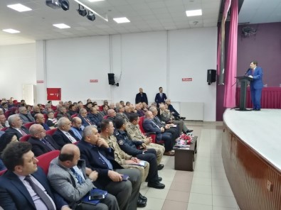 Niksar'da Mahalli İdareler Seçim Bilgilendirme Toplantısı Yapıldı