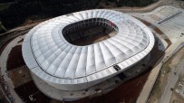 AVRUPA FUTBOL FEDERASYONLARı BIRLIĞI - Adana'da Yeni Stadın Çatısı Tamamlandı