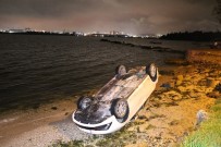 Tuzla'da Otomobil Denize Uçmaktan Son Anda Kurtuldu