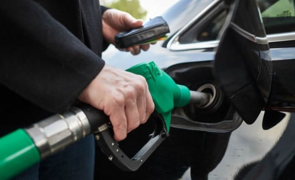 Benzine zam geliyor!