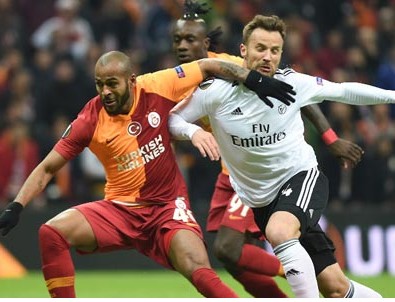 Galatasaray hakemi geçemedi!.